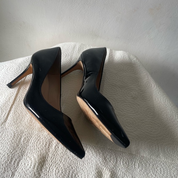 ❤️BIG SALE❤️Chic Black Russell & Bromley Patent Leather Pumps - Picture 7 of 10